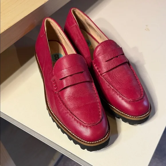 Women's Penny Loafers in Fuchsia Pink - Picture 1 of 3